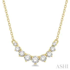 1/2 Ctw Graduated Diamond Smile Necklace in 14K Yellow Gold