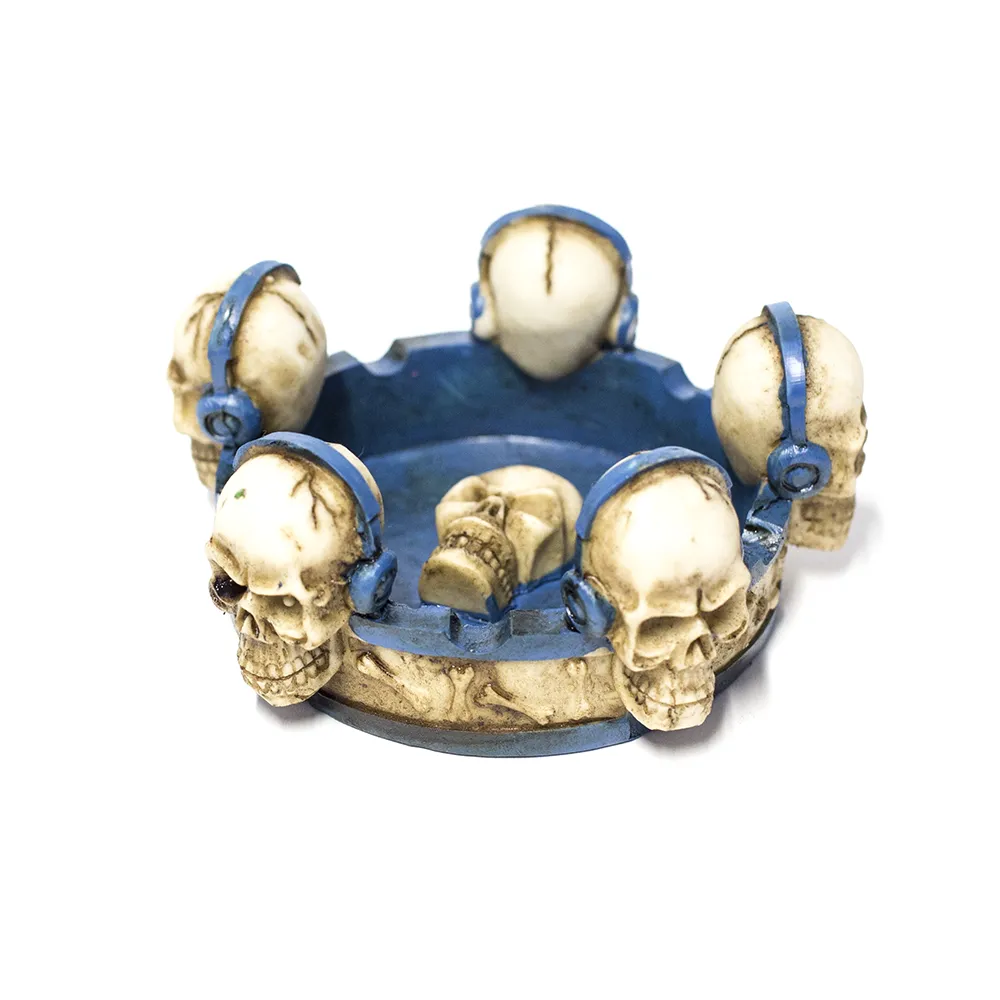 ASHTRAY - SKULLS W/ BLUE/BLACK BASE