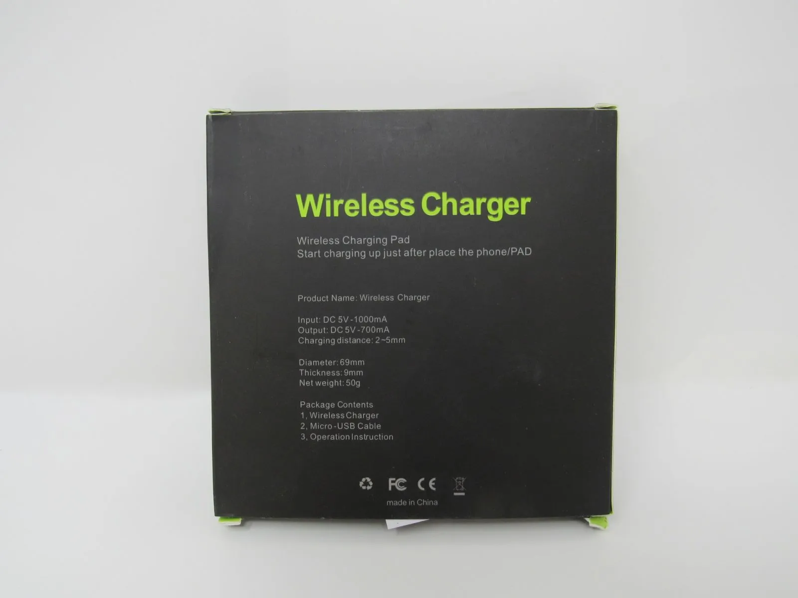 Delsey Paris Wireless Charger Black/White Wireless Charging Pad -- New