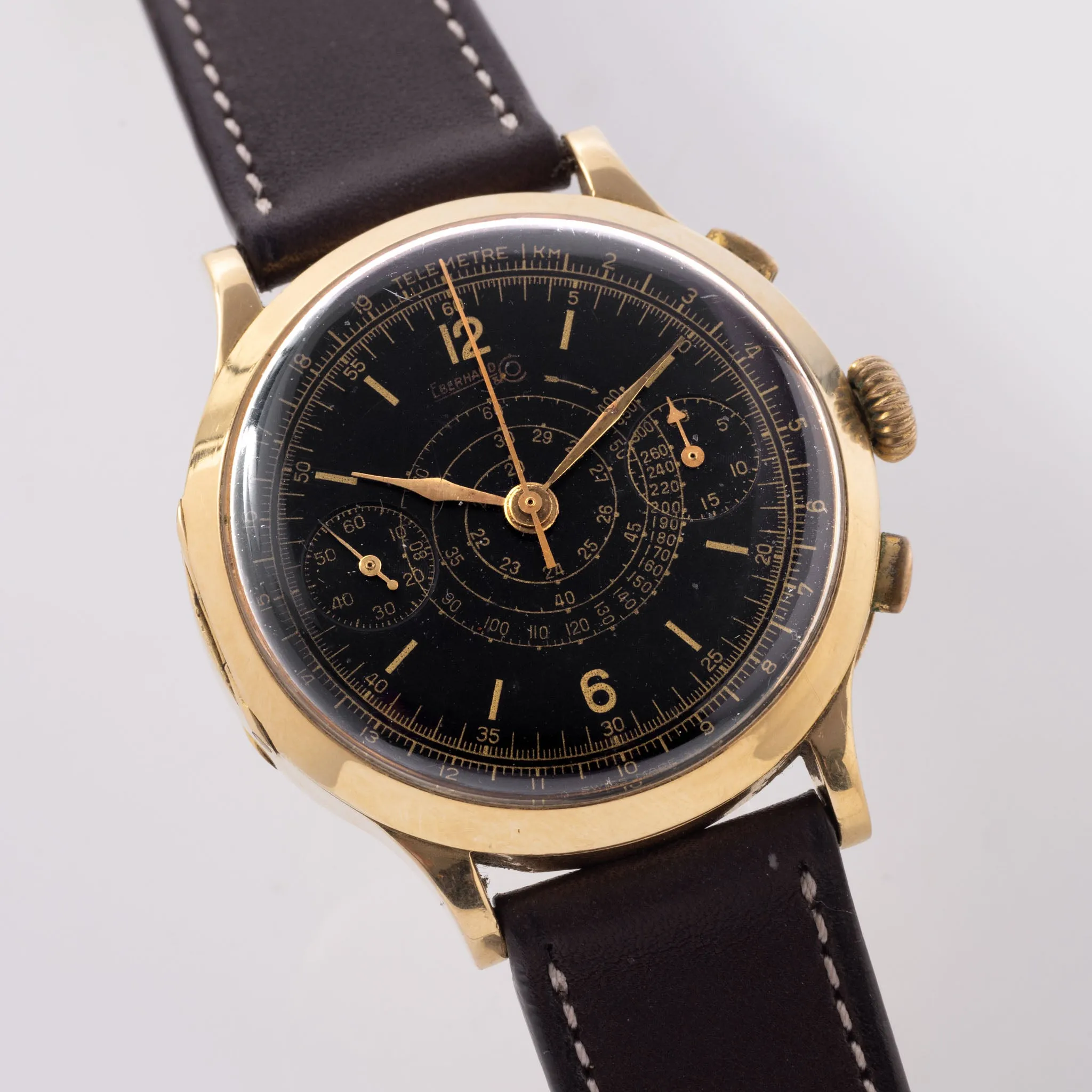 Eberhard & Co. Chronograph "Pré Extrafort" Black Dial in 18k Yellow Gold