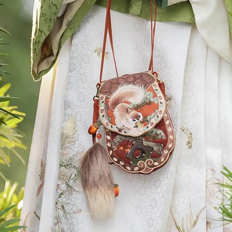 Embroidery Retro Crossbody Phone Wallet Squirrel and Hazel