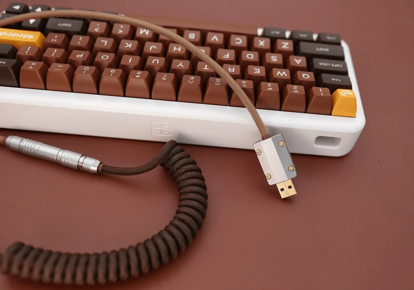 GeekCable Brown Manual Mechanical Keyboard Data Cable