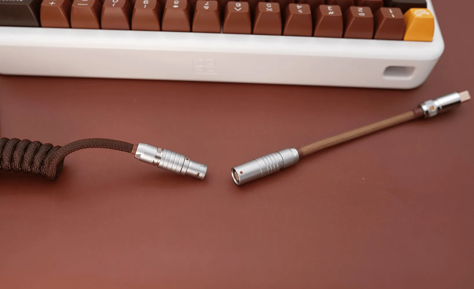 GeekCable Brown Manual Mechanical Keyboard Data Cable