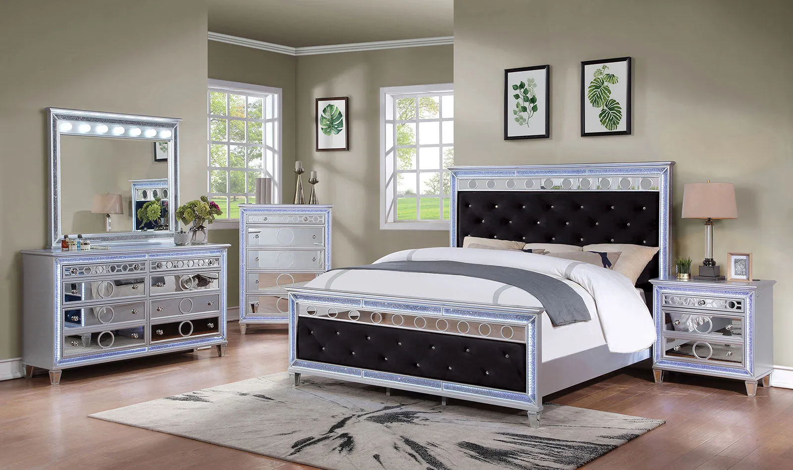 MAIREAD E.King Bed, Silver/Black