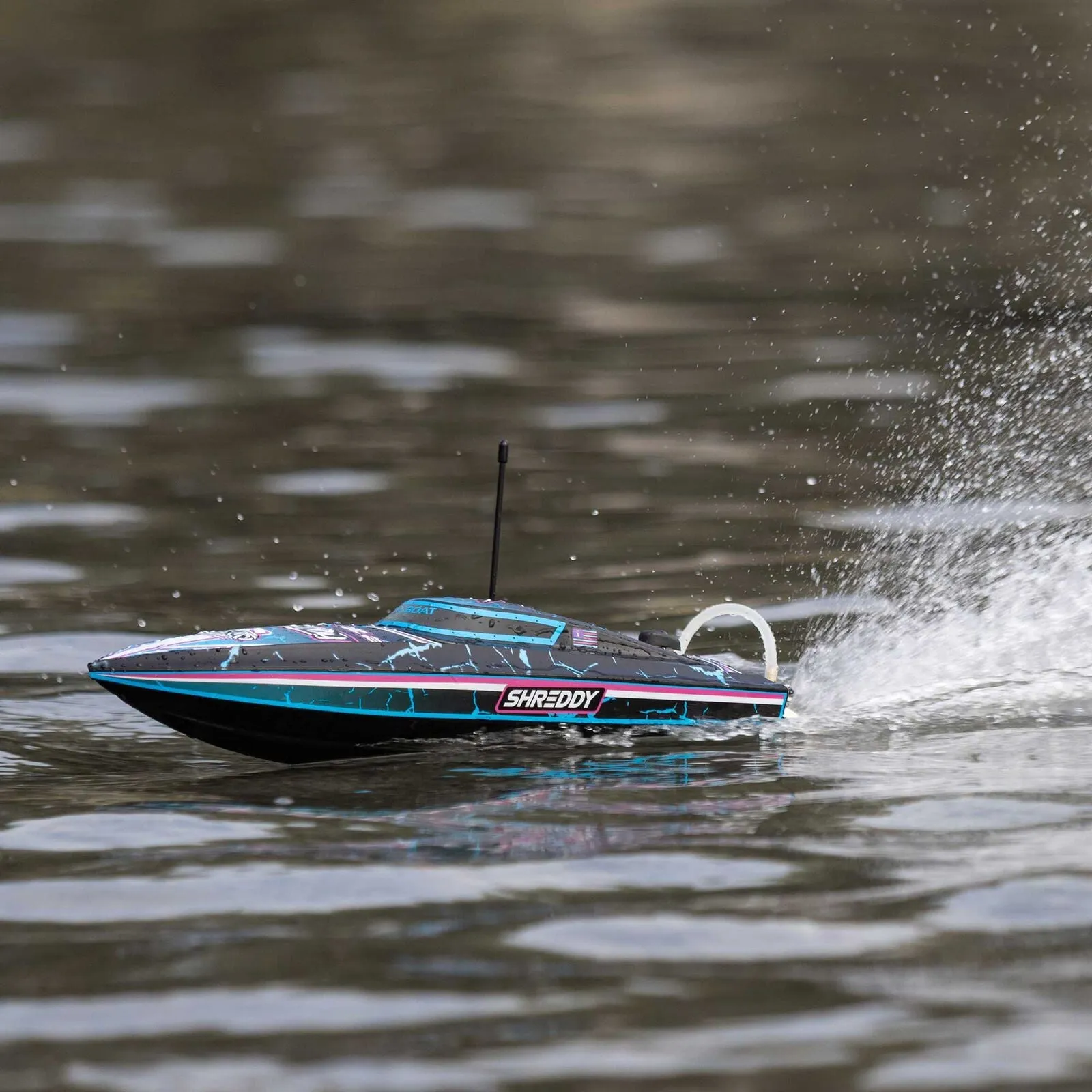 Shreddy Pro Boat Recoil 2 18" Self-Righting Brushless Deep-V RTR